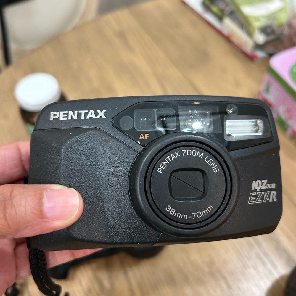 Pentax IQZoom EZY-R Black Film Camera
